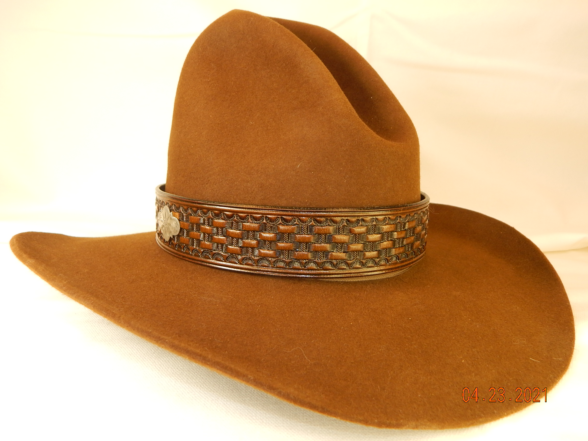 Leather Hat Band: Basket Weave Stamped