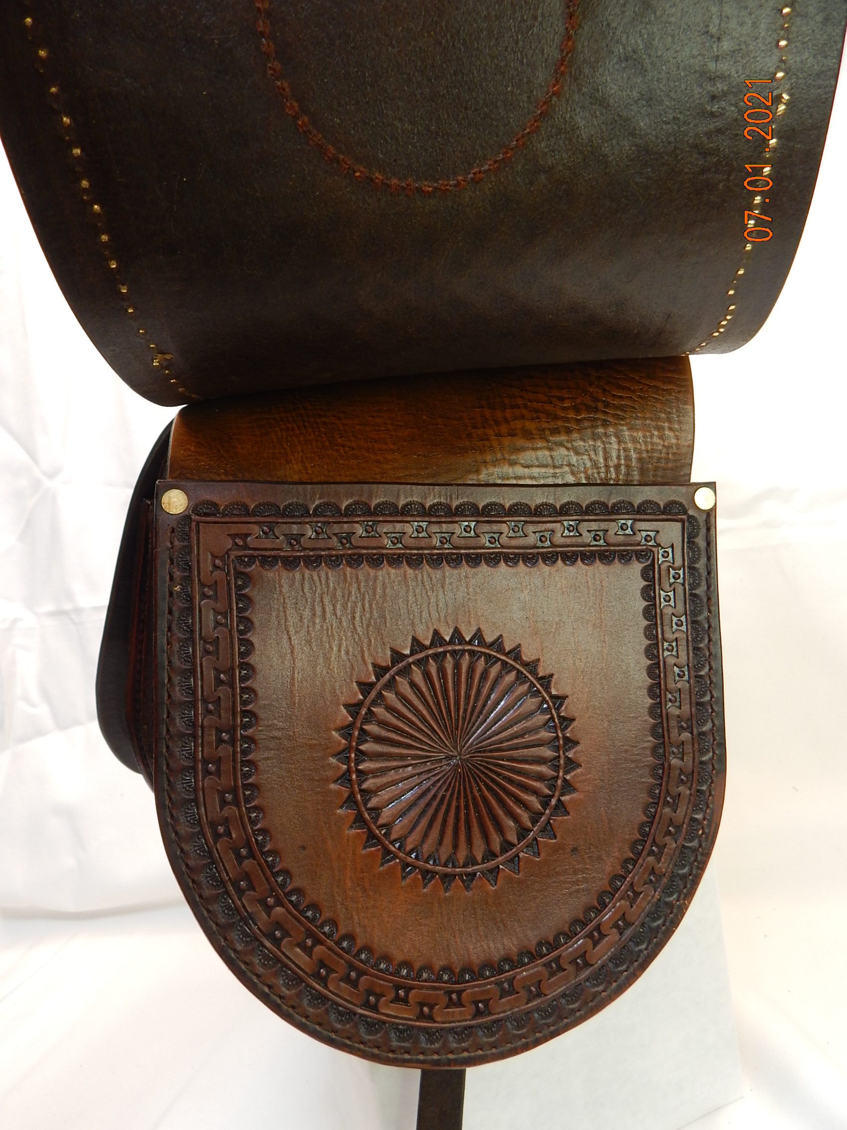 Leather Pommel Bags: Chamley Design