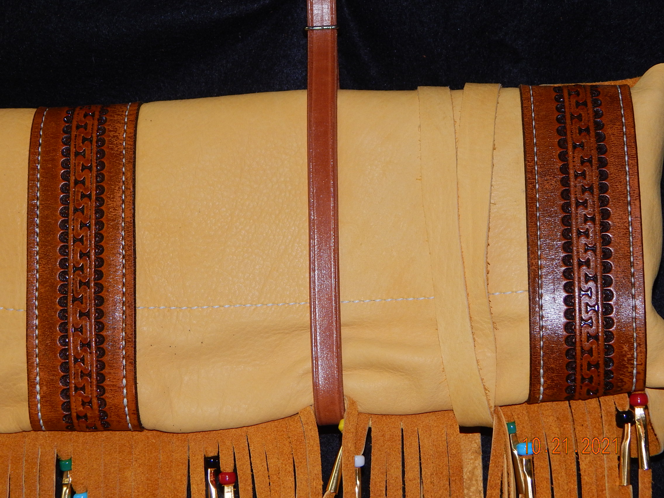 Custom-made Leather Rifle Case: Bailey Design